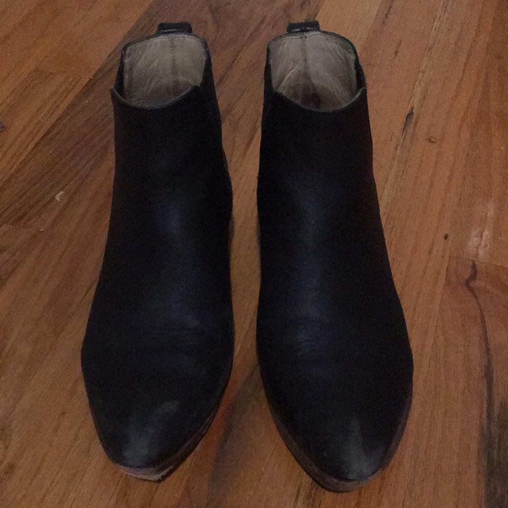 Nisolo Chelsea Boots • Size 8